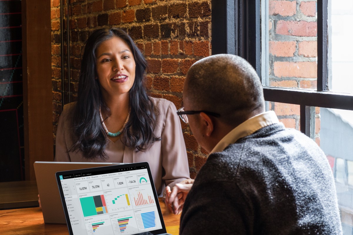 Sales team at large streaming music provider in the U.S. meet with Sales Manager and CFO