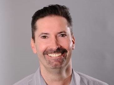 dan rouse headshot