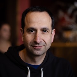 Dan Zarzar headshot