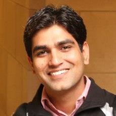 Tushar Chughの肖像