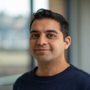 Portrait de Niket Tandon